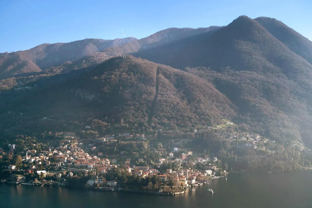 Renovated Barn Of The Year 1500 Apartment Moltrasio